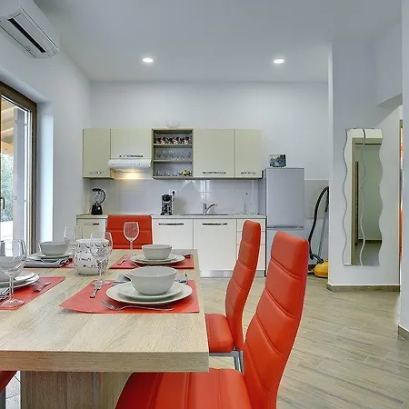 House Mareti Ferienhaus Ližnjan