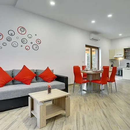 Ferienhaus House Mareti